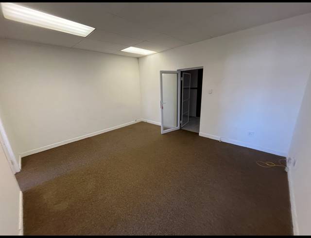 50M² OFFICE TO LET IN PARKLANDS